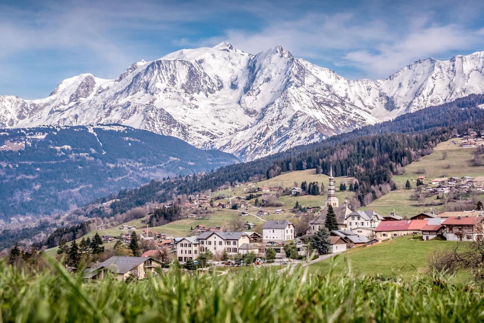 Apartment Au Bon Coin - Luxury Chamonix Hidden Haven, Mont Blanc View, Hot Tub And Garden Exterior foto